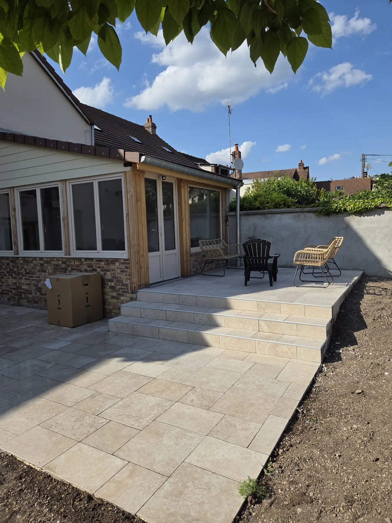 Création d’une terrasse, réalisation DCP Constructions à Sens et dans l’Yonne