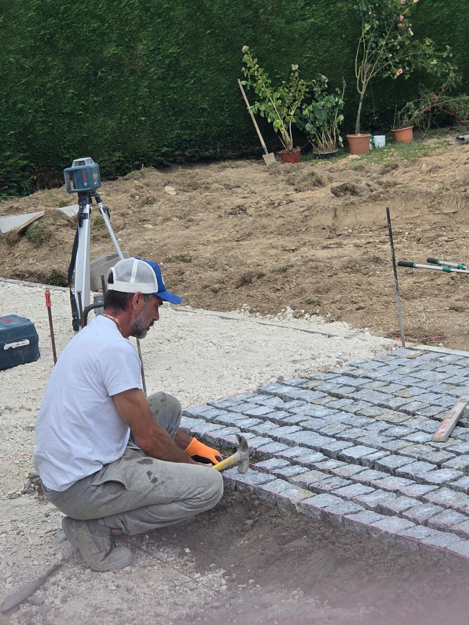 Allée pavée en granit à Sens